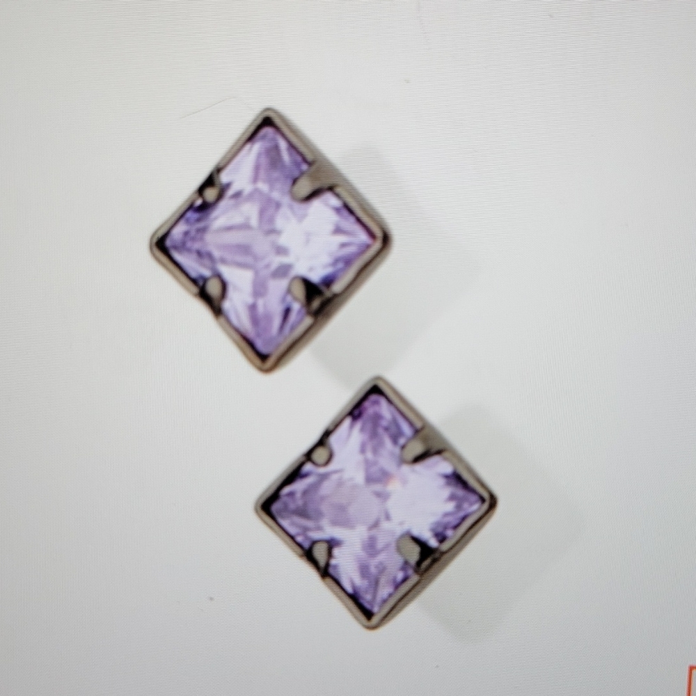 Black rhodium transformation earrings